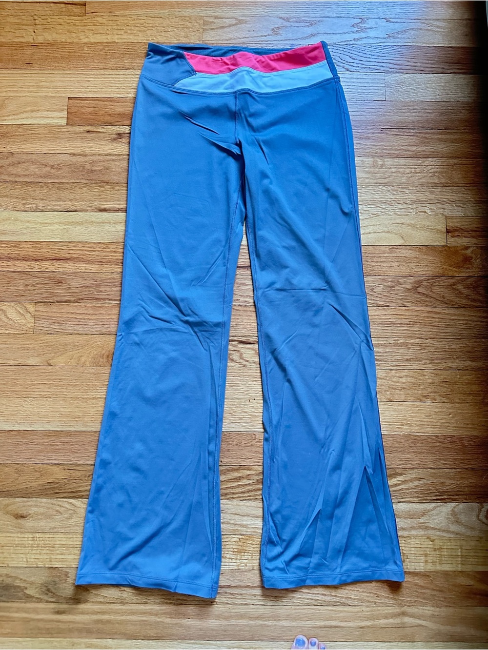 VSX Sport Victoria’s Secret Flare Workout Pants S Gray Pink Sleek Fit